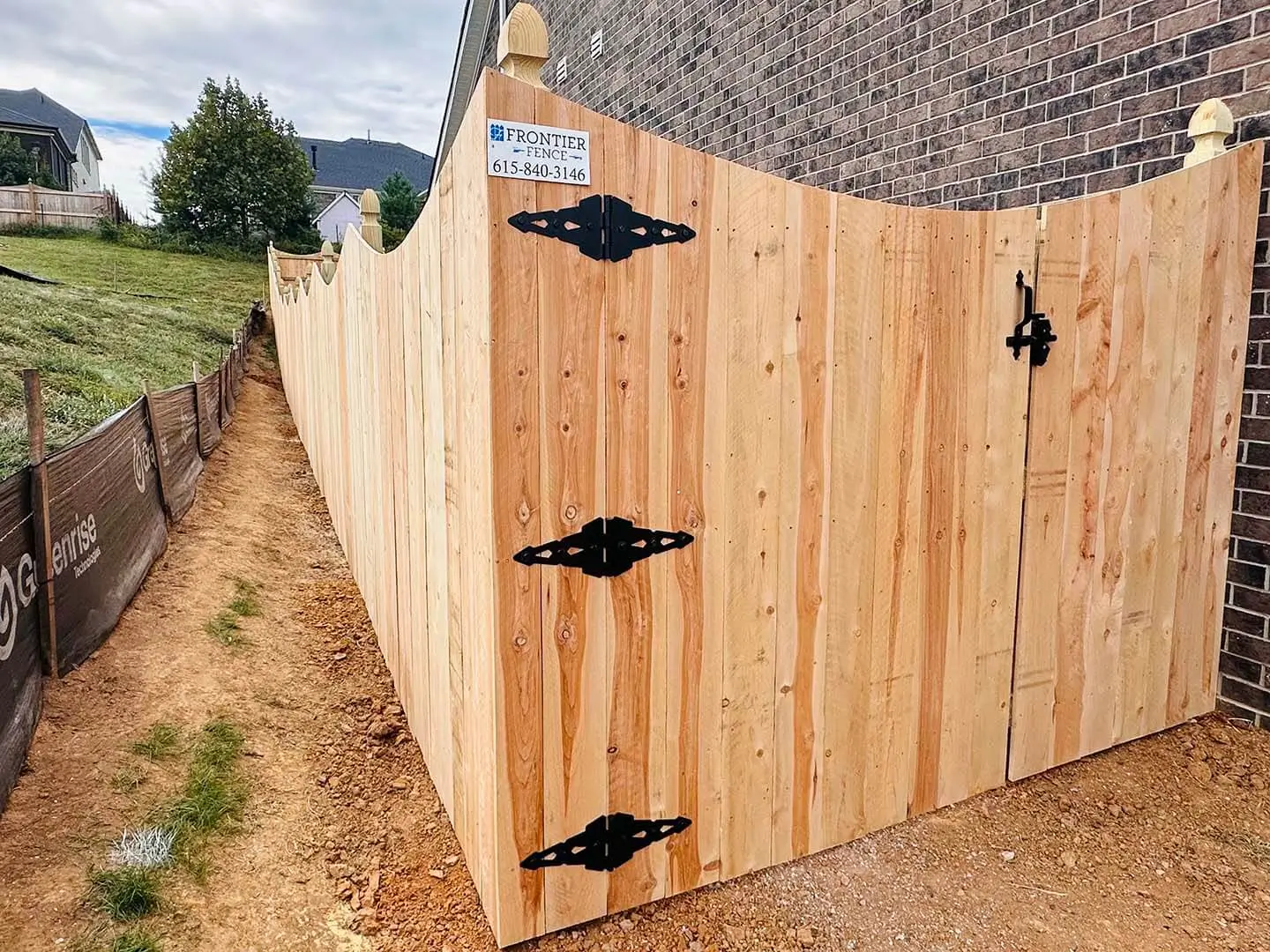 Wood fence kentucky fence company 102124 4