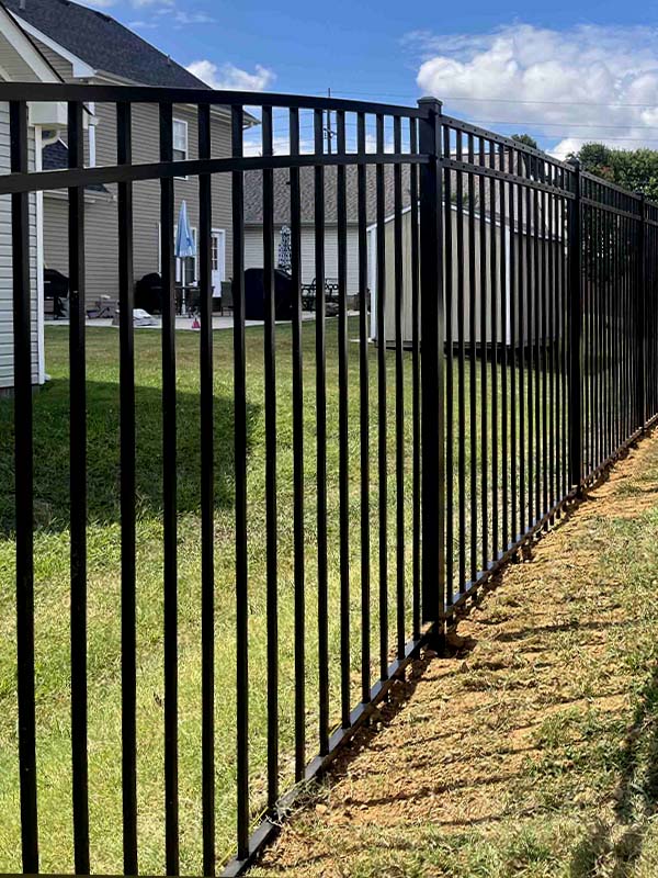 Aluminum fencing benefits in Middle Tennessee & Southern Kentucky
