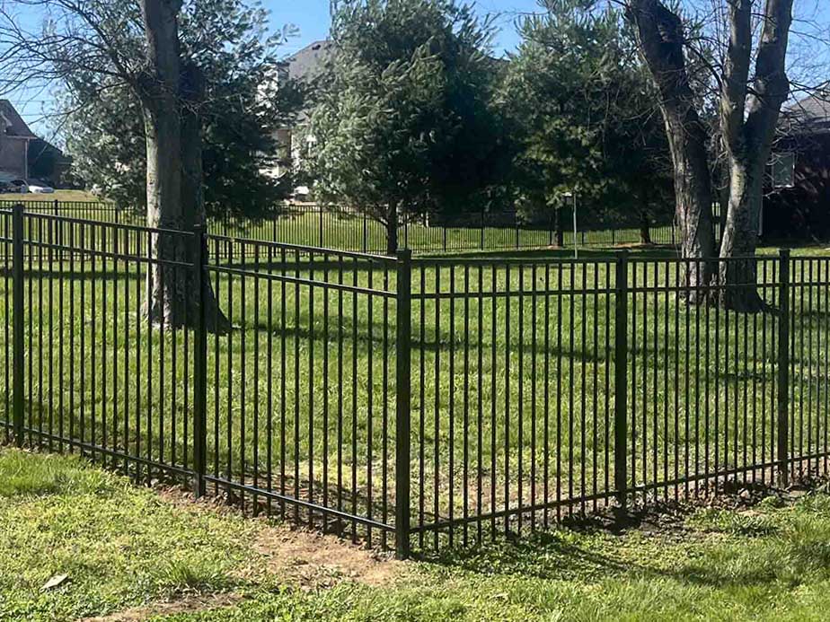 Aluminum Fence Contractor in Middle Tennessee & Southern Kentucky