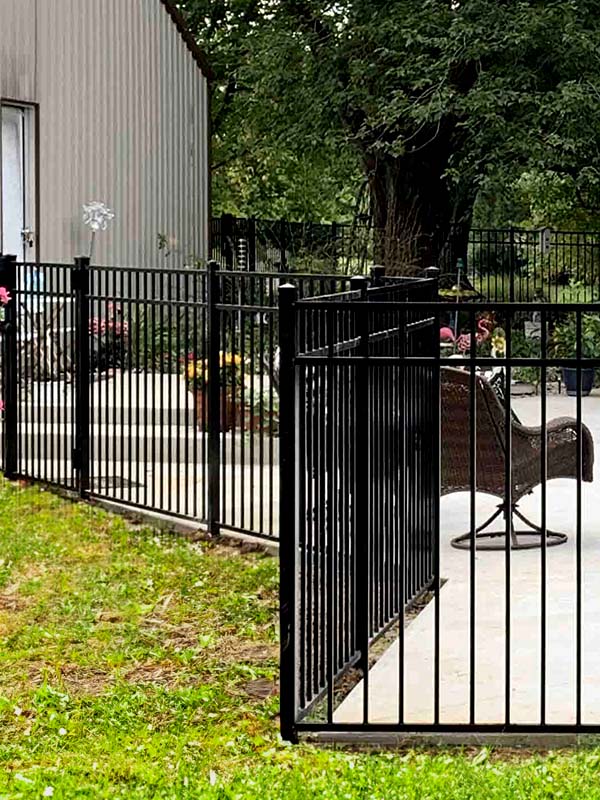 Aluminum fencing benefits in Middle Tennessee & Southern Kentucky