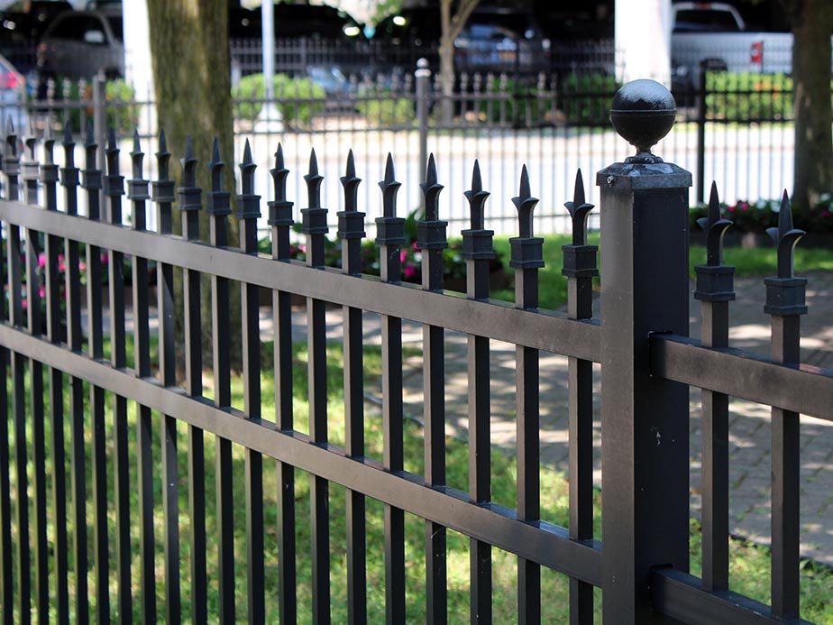 Residential Ornamental Steel Fence Company In Middle Tennessee & Southern Kentucky