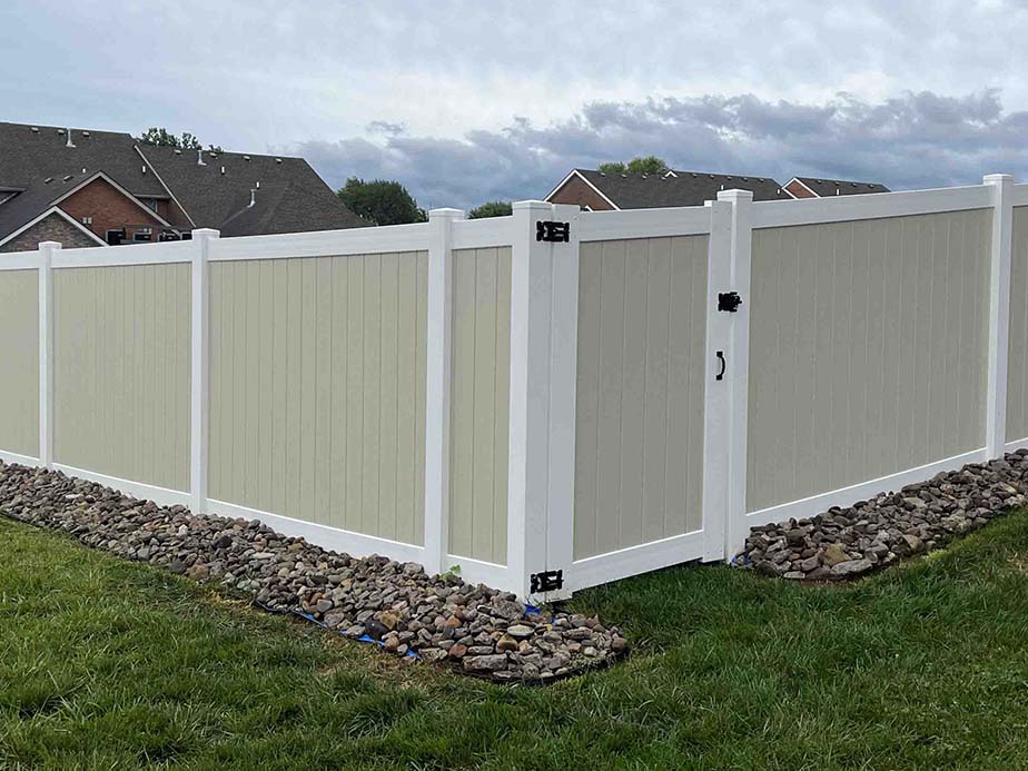 Vinyl Fence Contractor in Middle Tennessee & Southern Kentucky