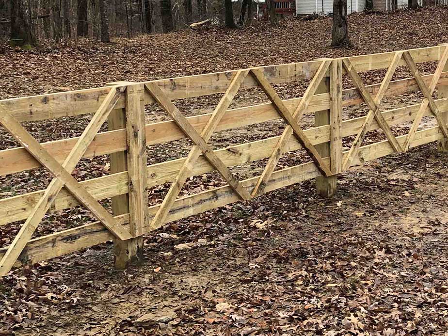 Wood fence styles that are popular in Sorgho KY