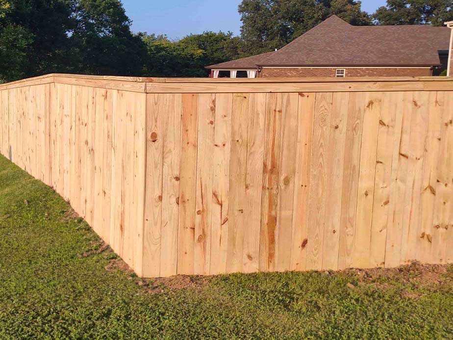 Columbia Tennessee wood privacy fencing